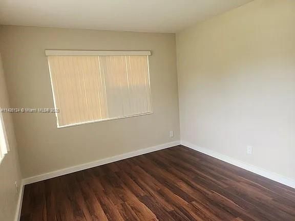 最近售出: $435,000 (3 贝兹, 2 浴室, 1504 平方英尺)