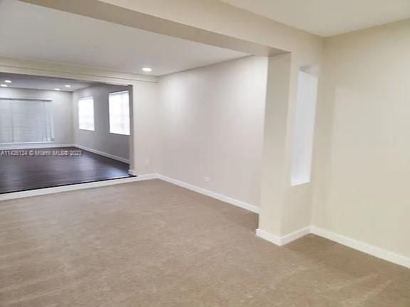 最近售出: $435,000 (3 贝兹, 2 浴室, 1504 平方英尺)