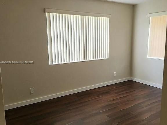 最近售出: $435,000 (3 贝兹, 2 浴室, 1504 平方英尺)