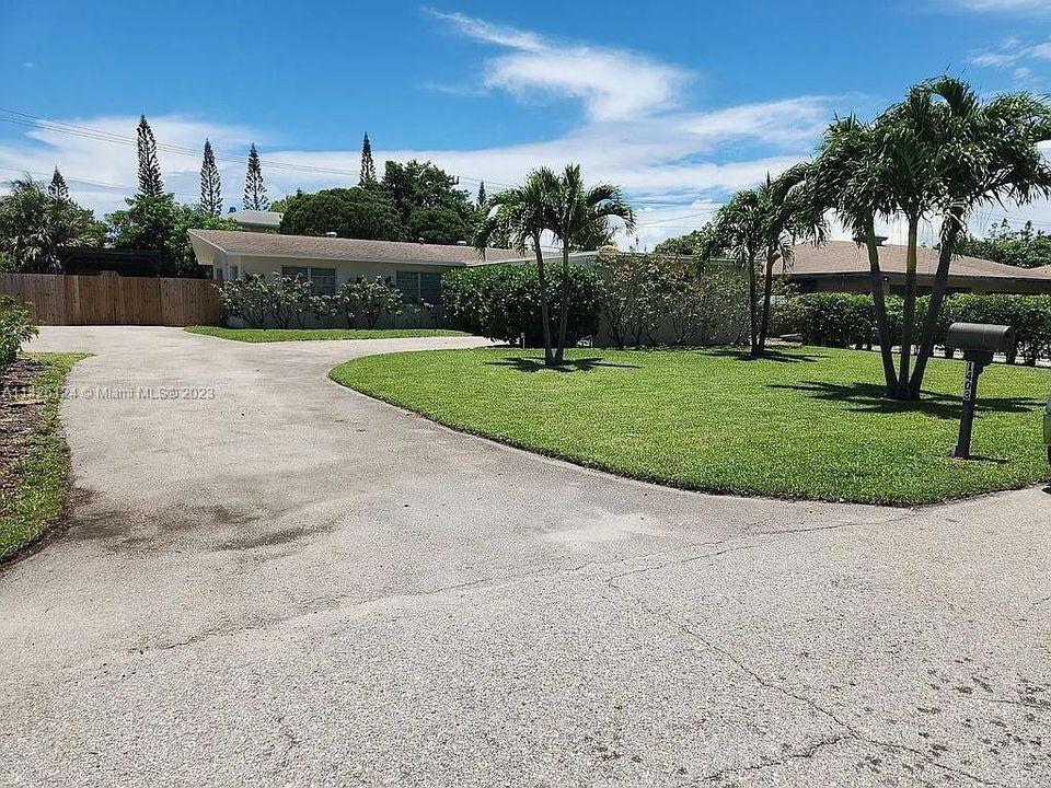 最近售出: $435,000 (3 贝兹, 2 浴室, 1504 平方英尺)