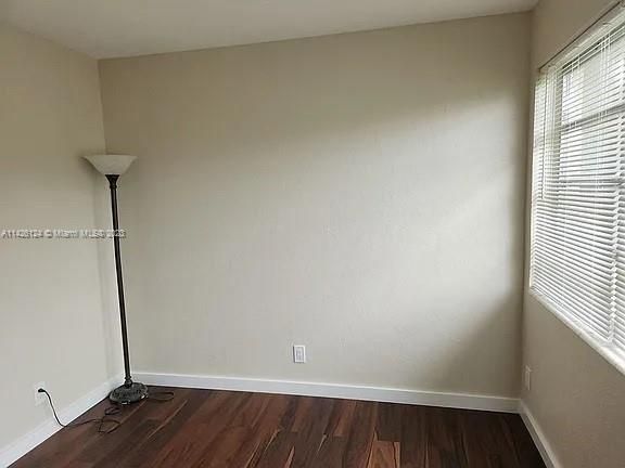 最近售出: $435,000 (3 贝兹, 2 浴室, 1504 平方英尺)