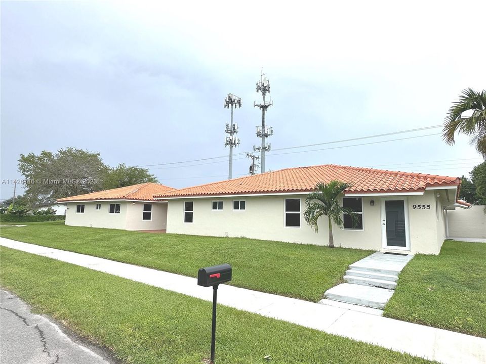 Recently Sold: $1,298,000 (0 beds, 0 baths, 4147 Square Feet)