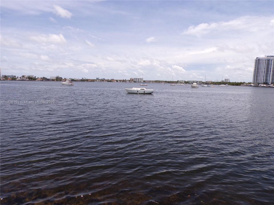 Recently Sold: $209,900 (1 beds, 1 baths, 768 Square Feet)