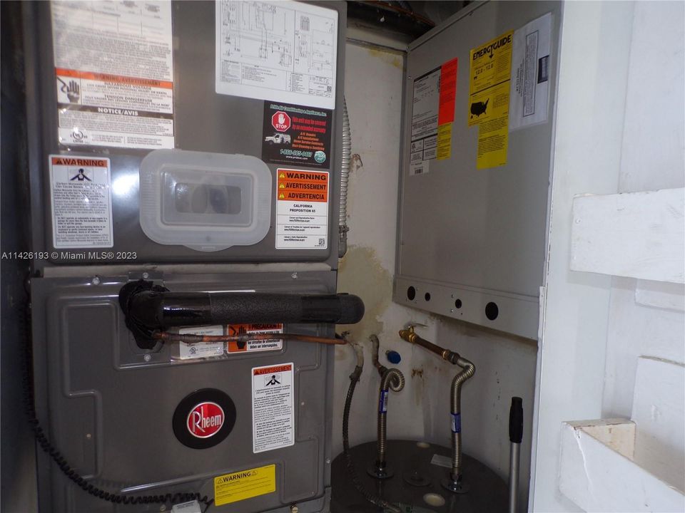 Recently Sold: $209,900 (1 beds, 1 baths, 768 Square Feet)