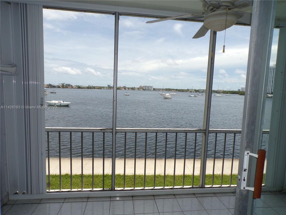 Recently Sold: $209,900 (1 beds, 1 baths, 768 Square Feet)