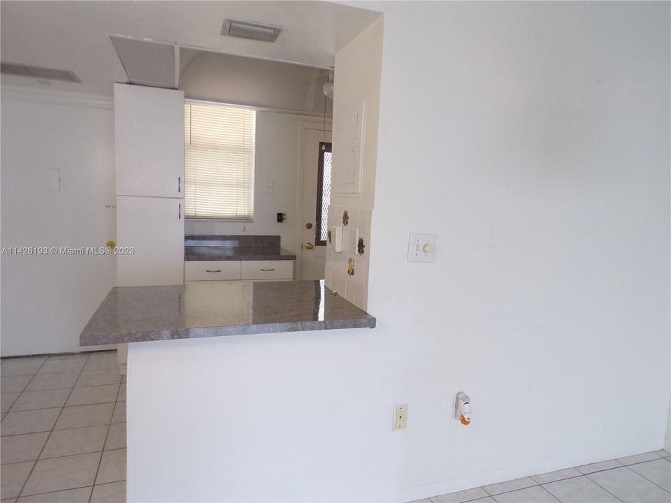 Recently Sold: $209,900 (1 beds, 1 baths, 768 Square Feet)