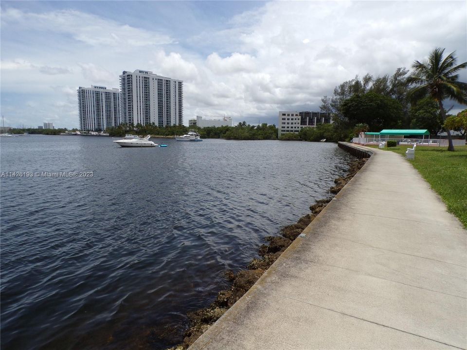 Recently Sold: $209,900 (1 beds, 1 baths, 768 Square Feet)