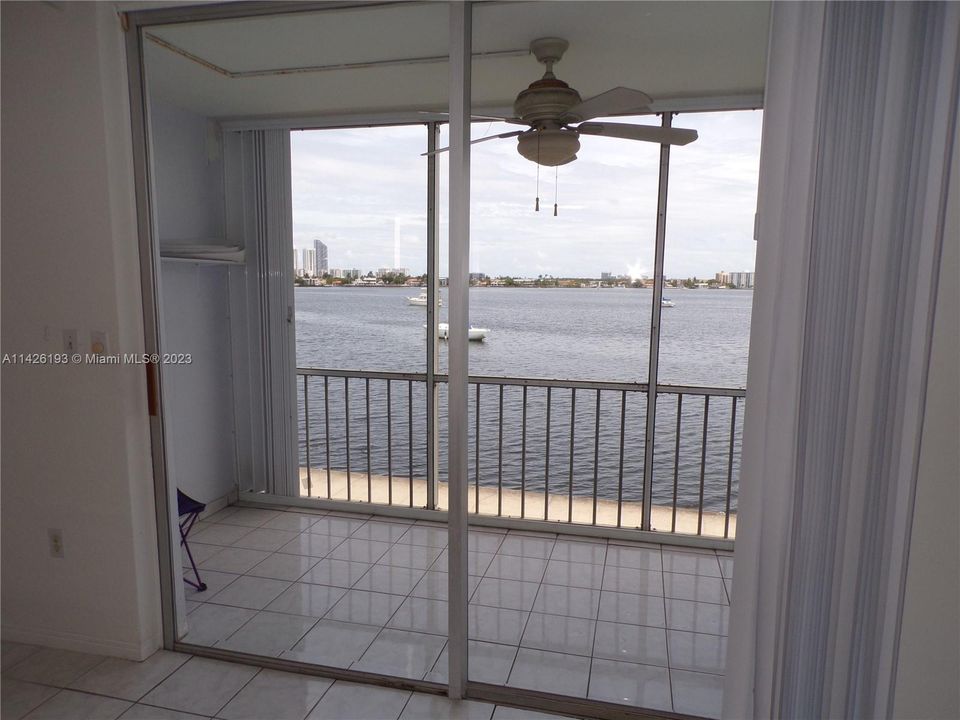 Recently Sold: $209,900 (1 beds, 1 baths, 768 Square Feet)