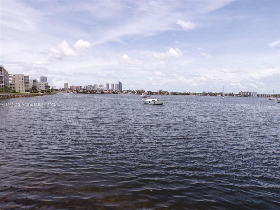 Recently Sold: $209,900 (1 beds, 1 baths, 768 Square Feet)