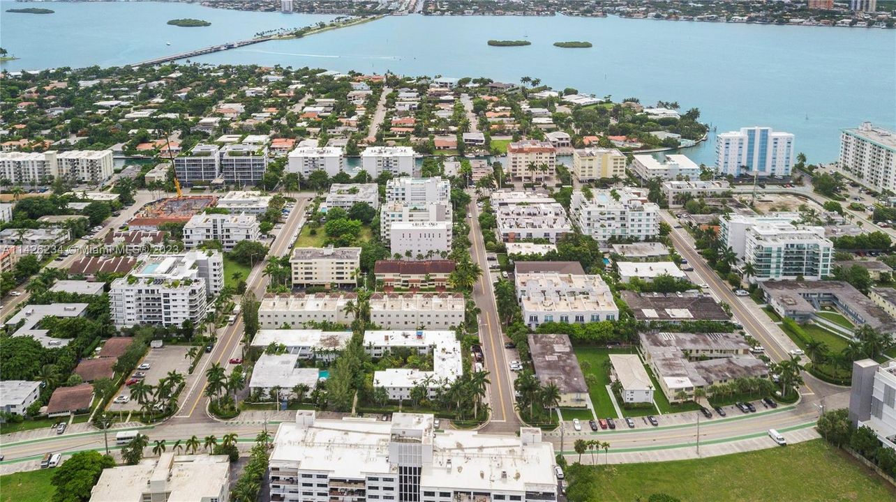 Недавно продано: $315,000 (1 спален, 1 ванн, 520 Квадратных фут)