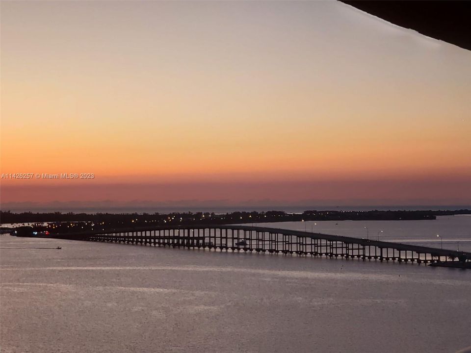 Recently Sold: $515,000 (1 beds, 1 baths, 791 Square Feet)