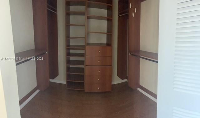 Recently Sold: $515,000 (1 beds, 1 baths, 791 Square Feet)