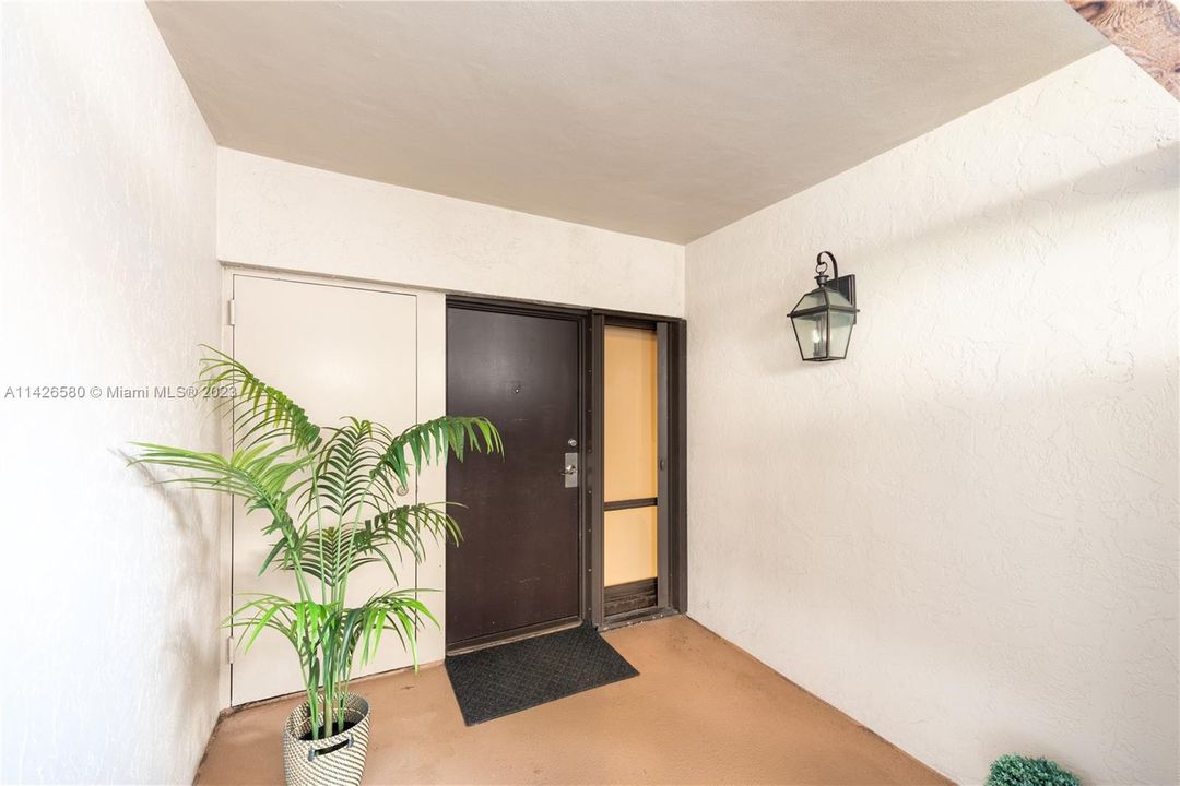 Recently Sold: $1,320,000 (3 beds, 2 baths, 1820 Square Feet)