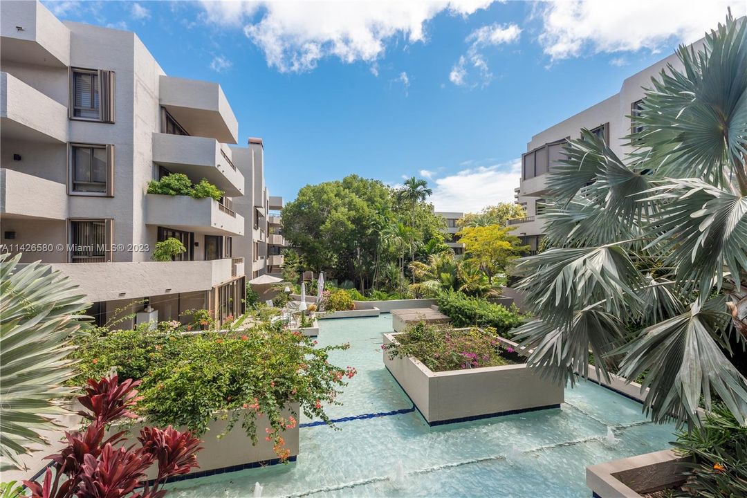 Recently Sold: $1,320,000 (3 beds, 2 baths, 1820 Square Feet)