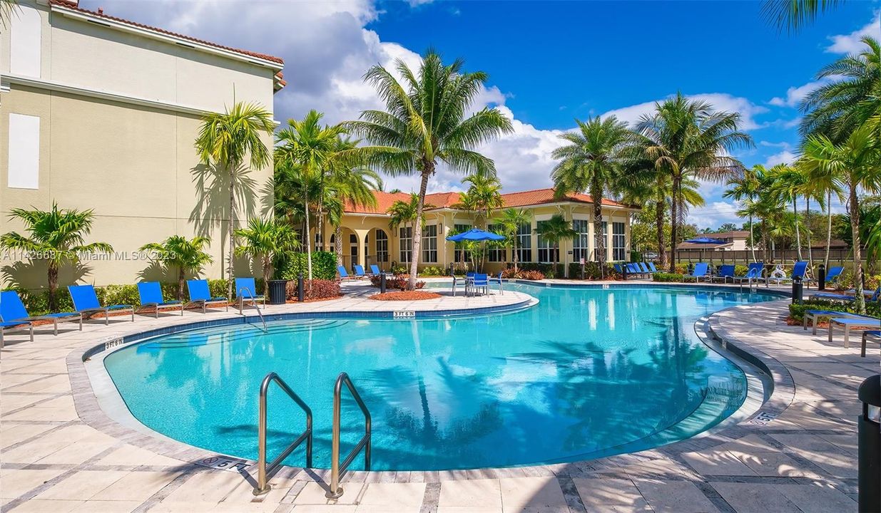 Recently Rented: $2,596 (2 beds, 2 baths, 1059 Square Feet)