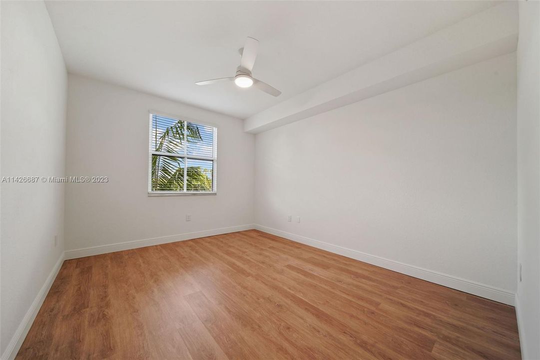 Recently Rented: $2,596 (2 beds, 2 baths, 1059 Square Feet)