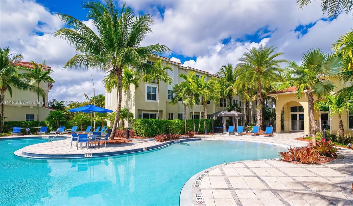 Recently Rented: $2,596 (2 beds, 2 baths, 1059 Square Feet)