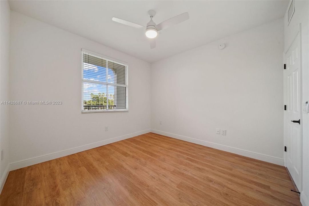 Recently Rented: $2,596 (2 beds, 2 baths, 1059 Square Feet)
