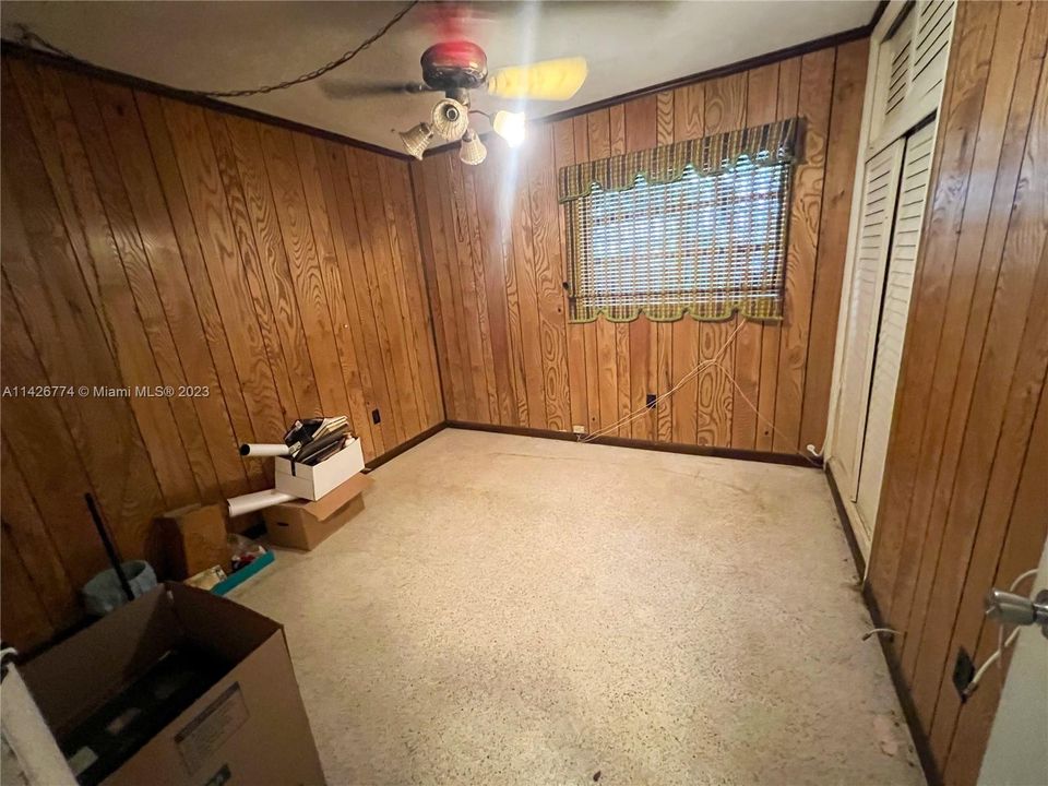 Recently Sold: $650,000 (4 beds, 2 baths, 2523 Square Feet)