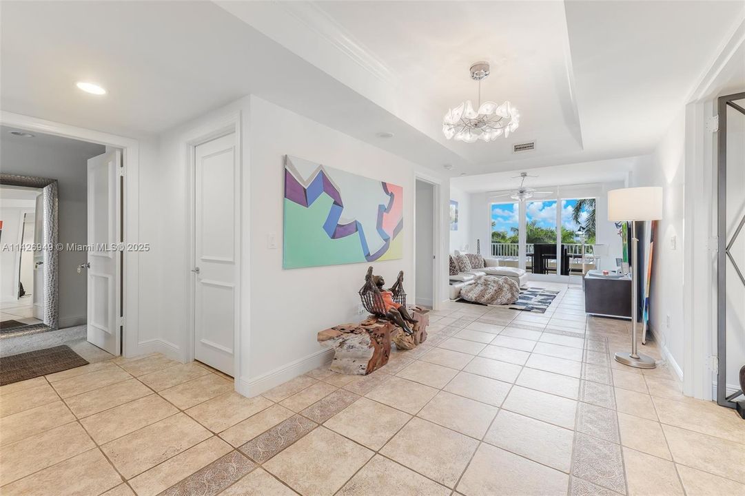 Recently Sold: $2,549,000 (3 beds, 4 baths, 2500 Square Feet)