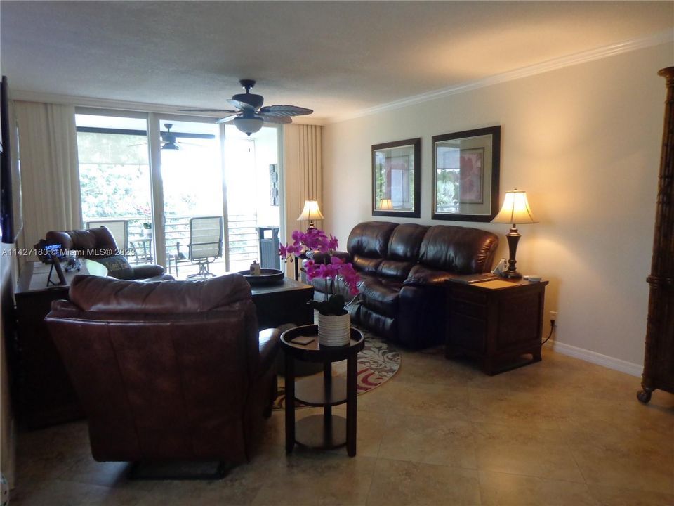 Recently Sold: $309,900 (3 beds, 2 baths, 1260 Square Feet)