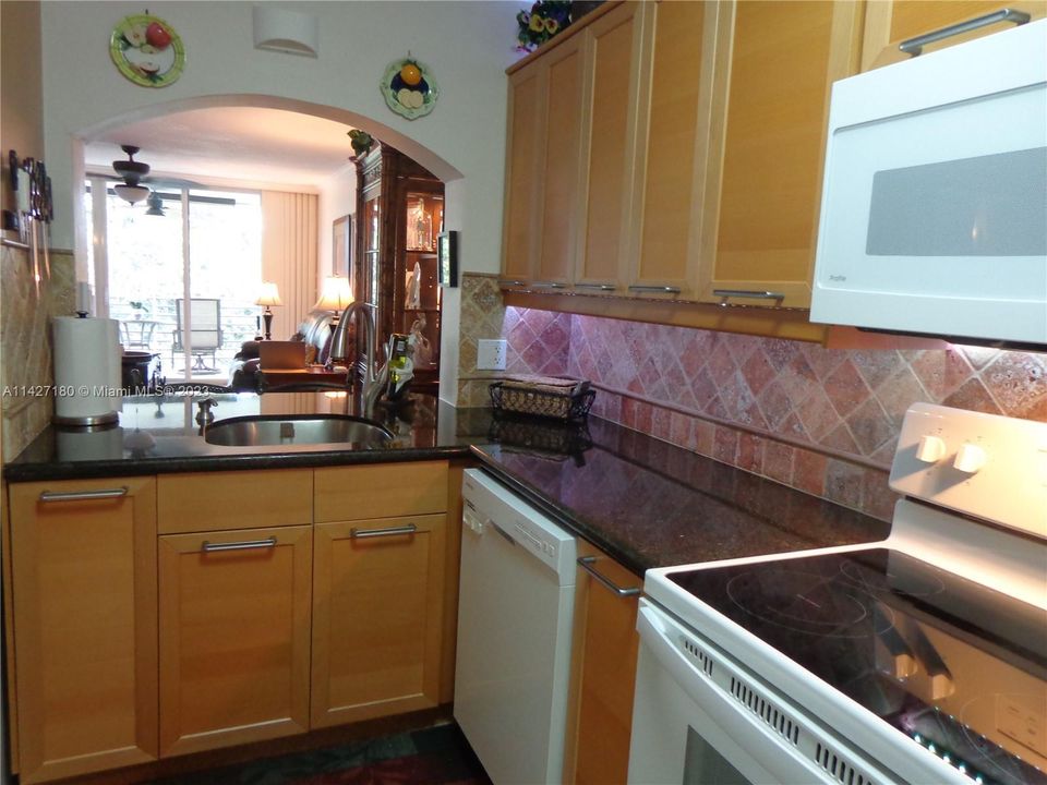 Recently Sold: $309,900 (3 beds, 2 baths, 1260 Square Feet)