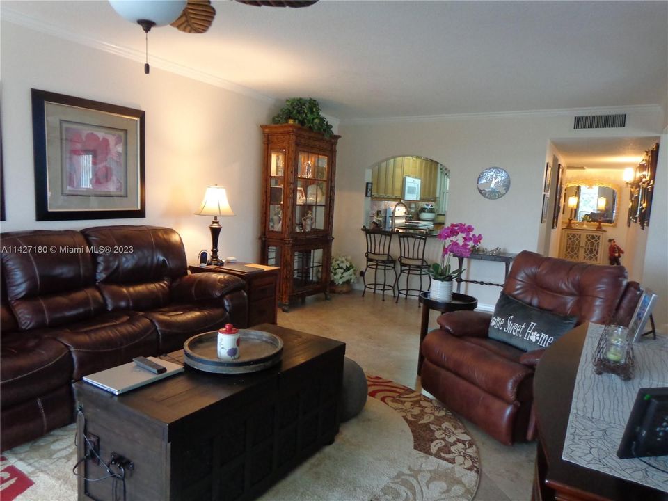 Recently Sold: $309,900 (3 beds, 2 baths, 1260 Square Feet)