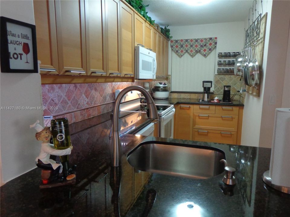 Recently Sold: $309,900 (3 beds, 2 baths, 1260 Square Feet)