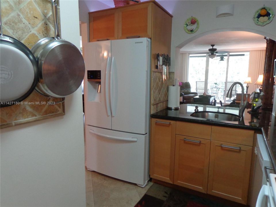 Recently Sold: $309,900 (3 beds, 2 baths, 1260 Square Feet)