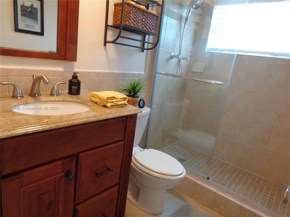 Recently Sold: $309,900 (3 beds, 2 baths, 1260 Square Feet)