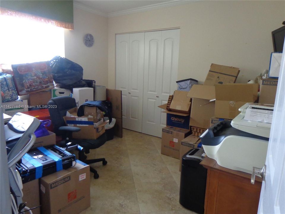 Recently Sold: $309,900 (3 beds, 2 baths, 1260 Square Feet)