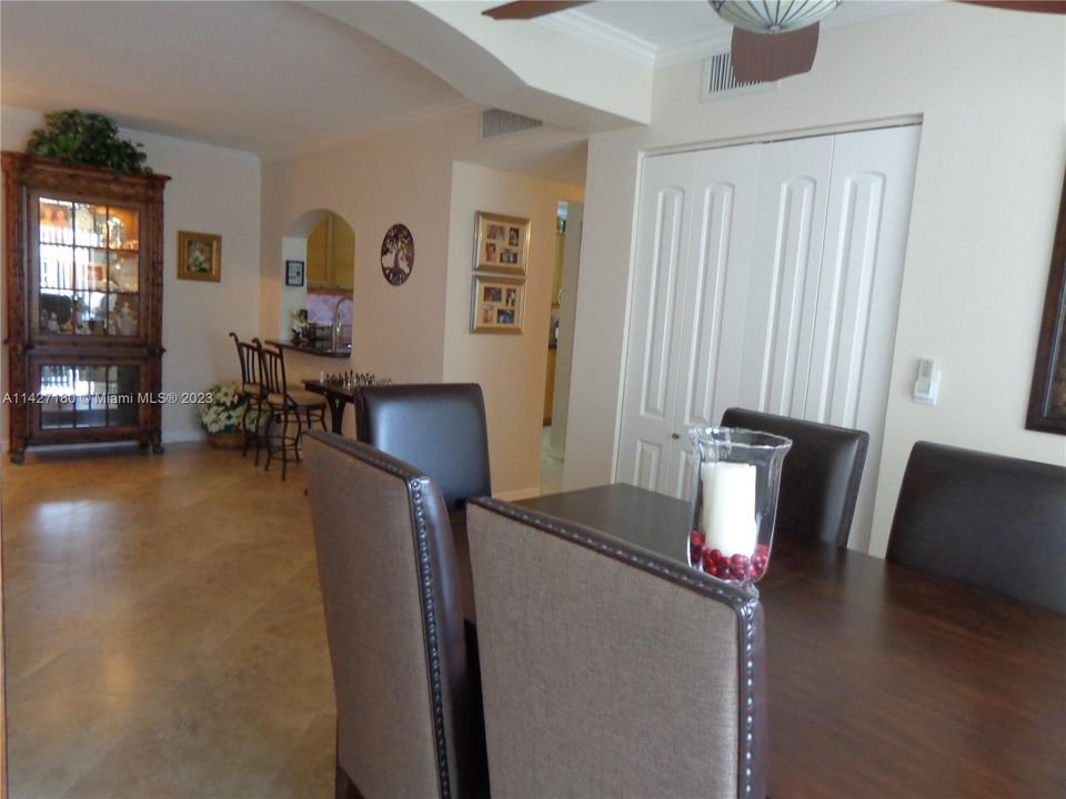 Recently Sold: $309,900 (3 beds, 2 baths, 1260 Square Feet)