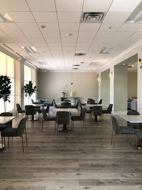 Recently Sold: $485,000 (1 beds, 1 baths, 930 Square Feet)