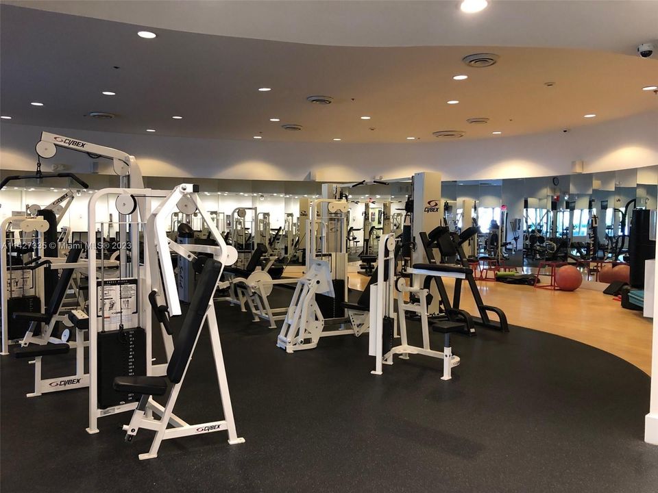 Recently Sold: $485,000 (1 beds, 1 baths, 930 Square Feet)