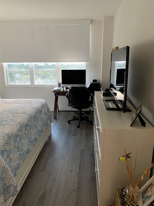 Recently Sold: $485,000 (1 beds, 1 baths, 930 Square Feet)