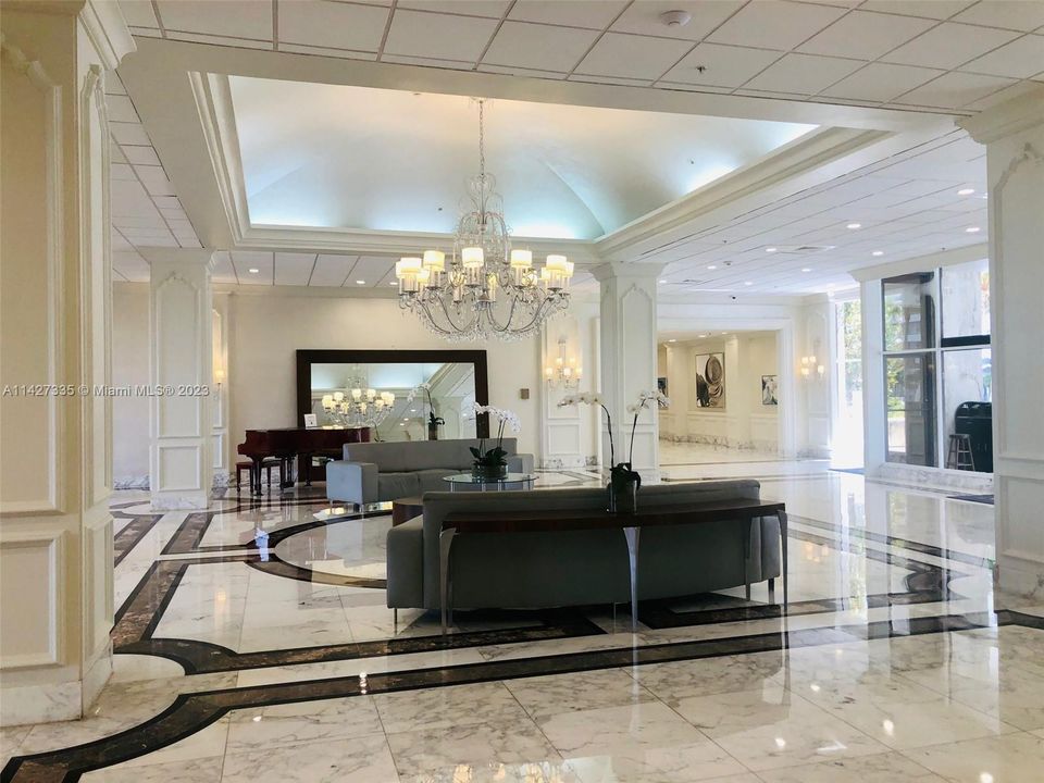 Recently Sold: $485,000 (1 beds, 1 baths, 930 Square Feet)