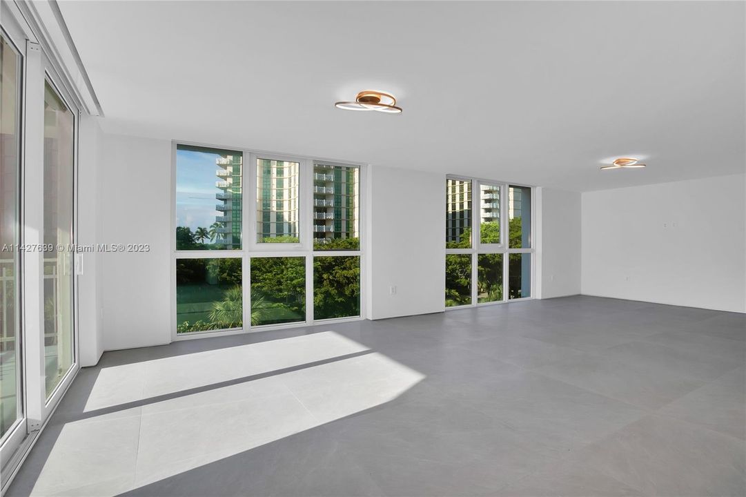 Recently Sold: $2,500,000 (3 beds, 3 baths, 2690 Square Feet)