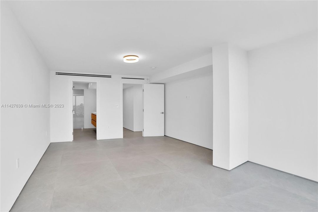 Recently Sold: $2,500,000 (3 beds, 3 baths, 2690 Square Feet)