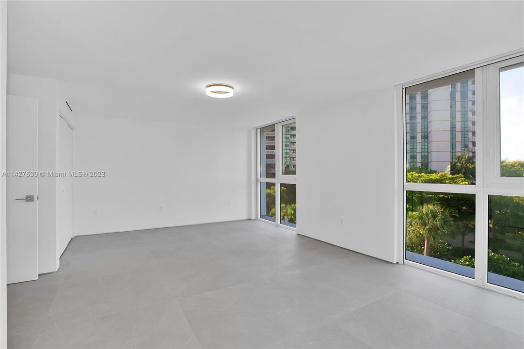 Recently Sold: $2,500,000 (3 beds, 3 baths, 2690 Square Feet)