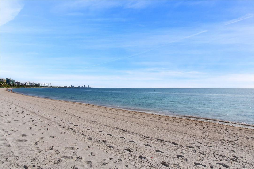 Recently Sold: $2,500,000 (3 beds, 3 baths, 2690 Square Feet)