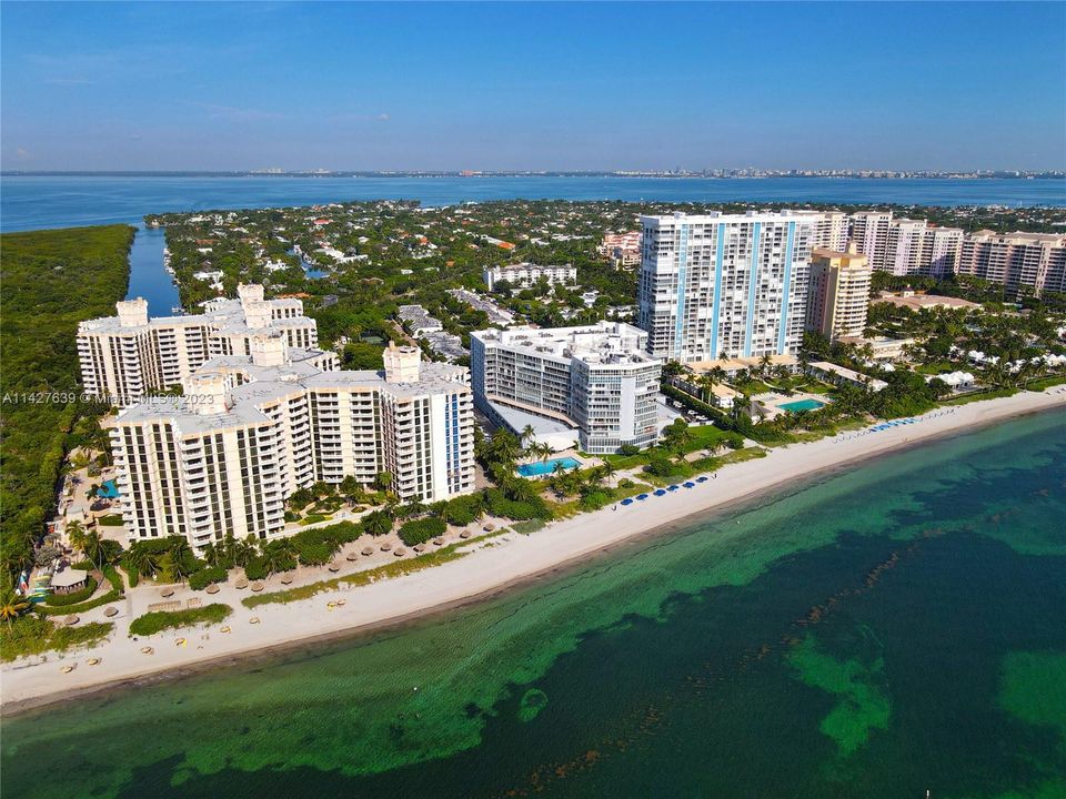 Recently Sold: $2,500,000 (3 beds, 3 baths, 2690 Square Feet)