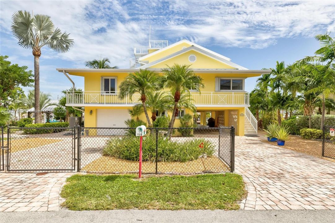 Recently Sold: $2,999,000 (4 beds, 4 baths, 0 Square Feet)