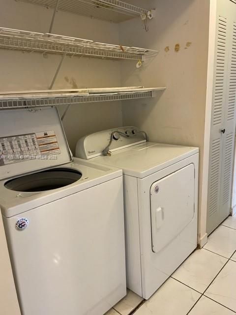 Недавно продано: $398,000 (3 спален, 2 ванн, 1290 Квадратных фут)