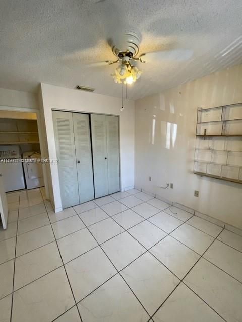 Недавно продано: $398,000 (3 спален, 2 ванн, 1290 Квадратных фут)