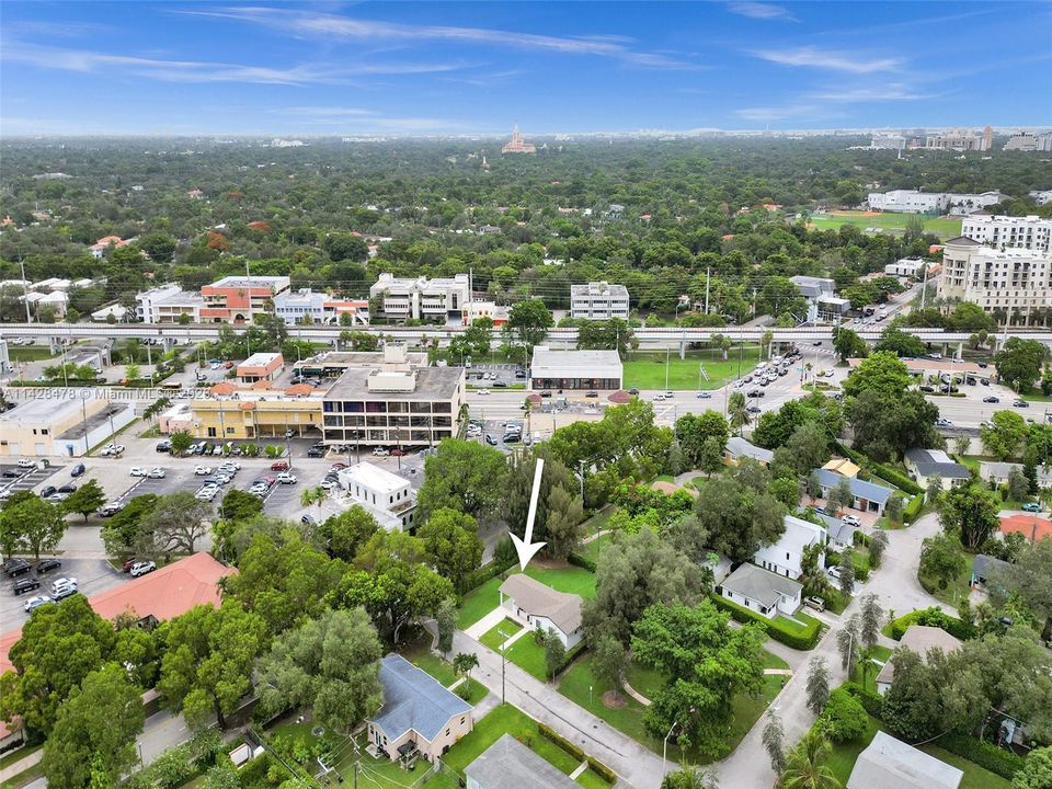 最近售出: $1,150,000 (4 贝兹, 2 浴室, 1290 平方英尺)