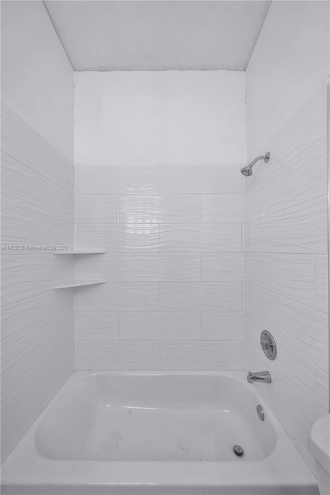 最近租的: $2,600 (2 贝兹, 1 浴室, 1024 平方英尺)