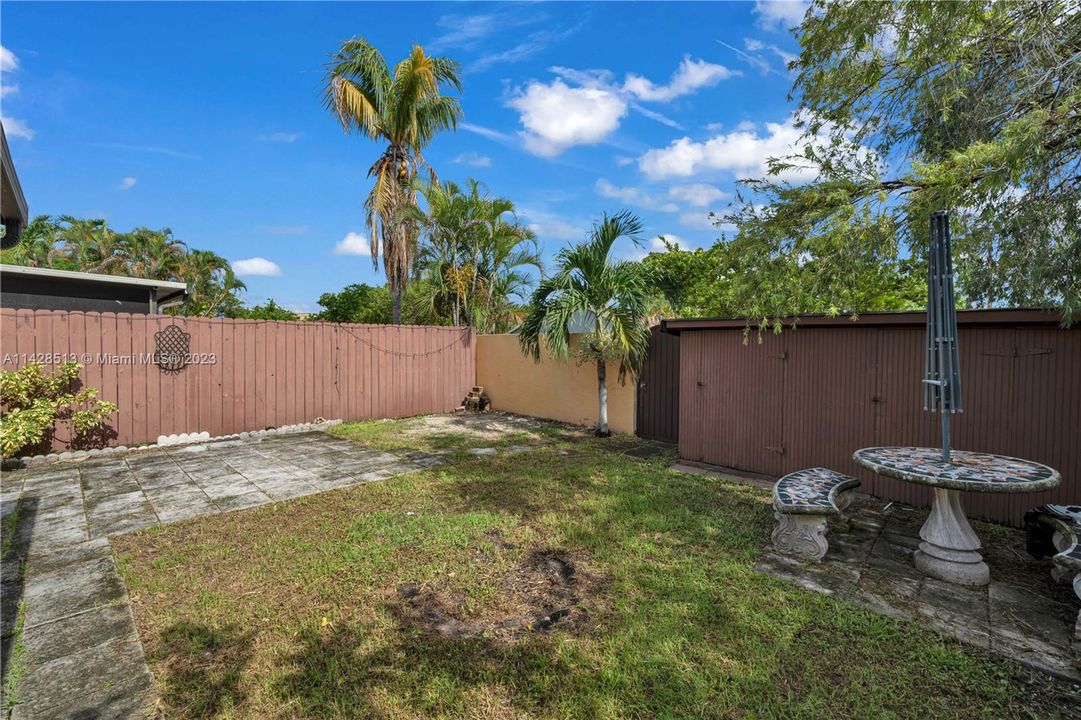 Recently Rented: $2,600 (2 beds, 1 baths, 1024 Square Feet)