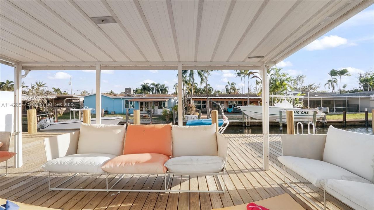 Recently Sold: $850,000 (0 beds, 0 baths, 1684 Square Feet)