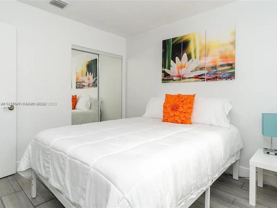 Recently Sold: $850,000 (0 beds, 0 baths, 1684 Square Feet)