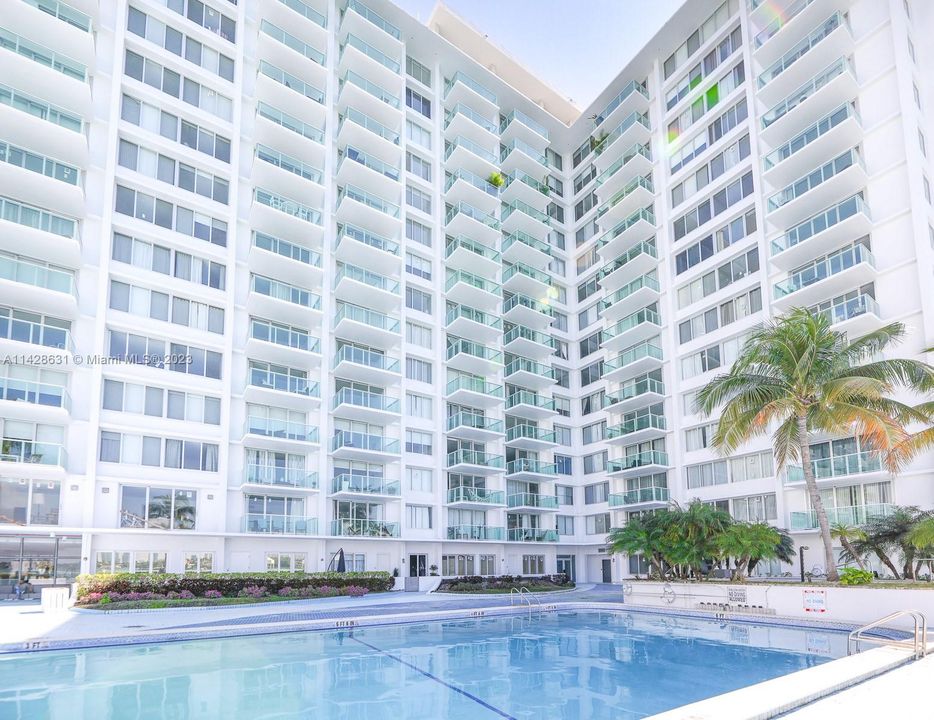 最近租的: $4,500 (2 贝兹, 2 浴室, 1197 平方英尺)